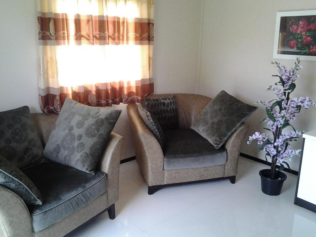 Moon River Resort Ubon Ratchathani Room photo