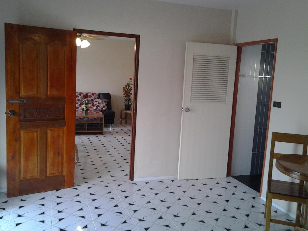 Moon River Resort Ubon Ratchathani Room photo