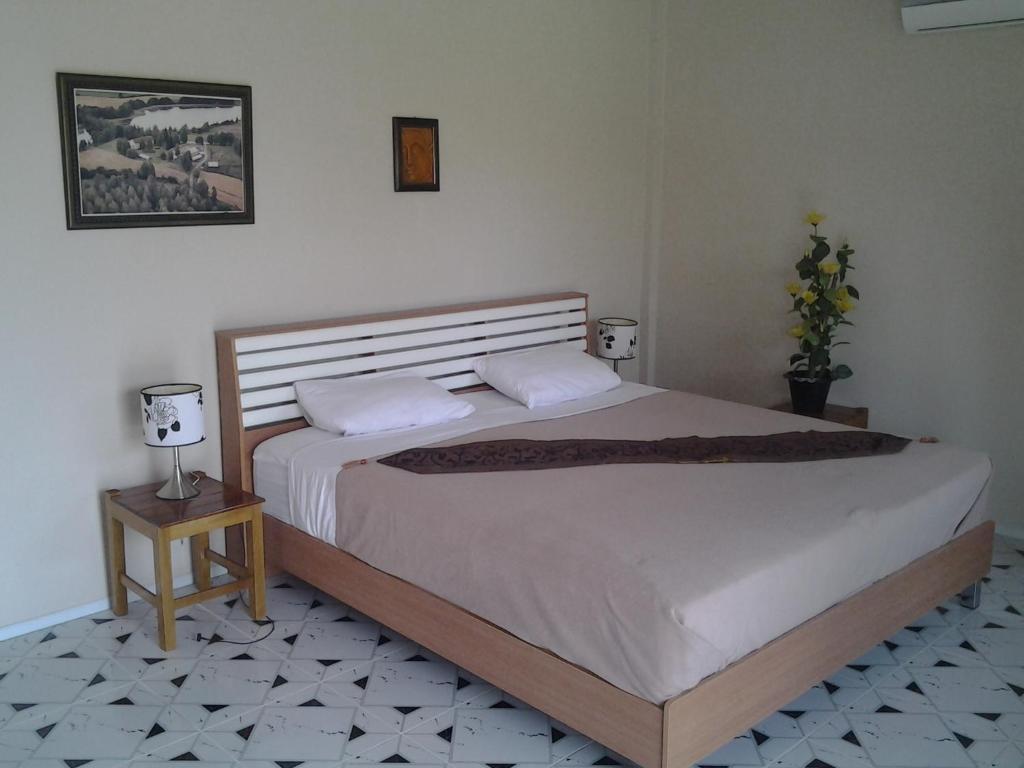 Moon River Resort Ubon Ratchathani Room photo